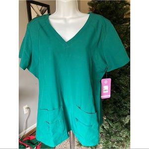 Activate by Med Coutoure scrub top